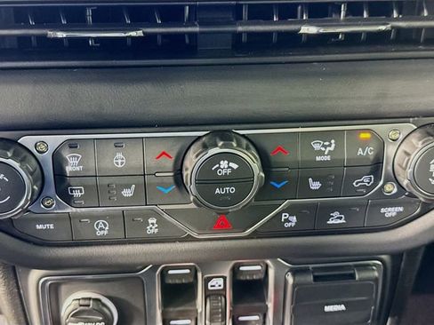 New 2026 Jeep Wrangler Unlimited Sahara AWD/4WD image 19