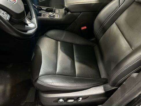 Used 2024 Cadillac XT4 Premium Luxury w/ Technology Package AWD/4WD image 20