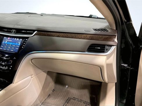 Used 2016 Cadillac XTS Luxury image 17