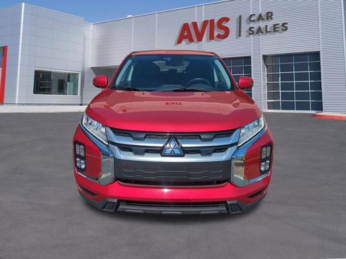 Used 2025 Mitsubishi Outlander Sport SE AWD/4WD image 2