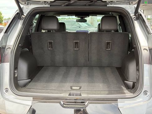 Used 2025 Chevrolet Blazer RS FWD image 16