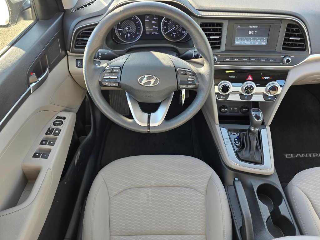 Used 2019 Hyundai Elantra SE FWD image 11