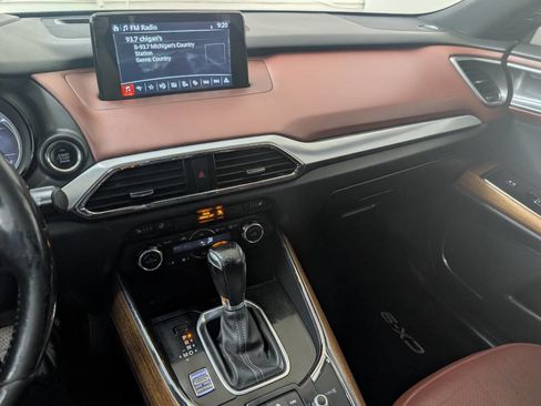 Used 2017 MAZDA CX-9 Signature image 10
