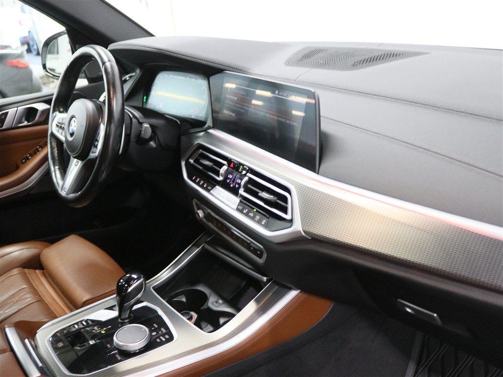 Used 2022 BMW X5 M50i w/ Climate Comfort Package AWD/4WD image 31