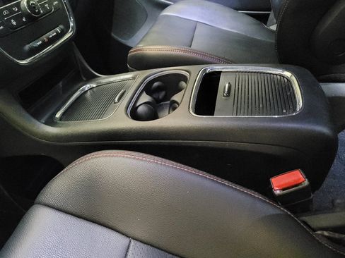 Used 2019 Dodge Grand Caravan GT FWD image 26