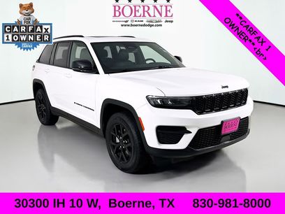 Used 2025 Jeep Grand Cherokee Altitude