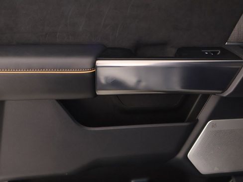 Used 2024 Ford F250 Platinum image 18