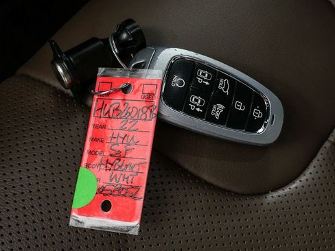 Used 2022 Hyundai Santa Fe Limited image 39