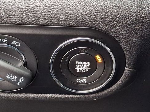 Used 2022 Maserati Levante GT image 27