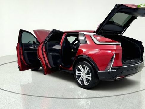Used 2024 Cadillac Lyriq Tech w/ LPO, Floor Liner Package AWD/4WD image 16