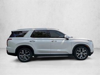 Used 2022 Hyundai Palisade SEL w/ 8P Bench Seat Package FWD video 4