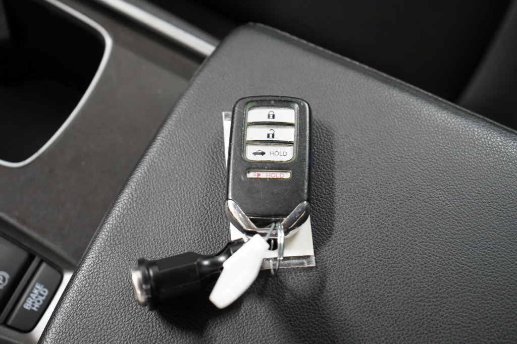 Used 2021 Honda Accord LX image 26
