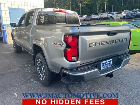 Used 2024 Chevrolet Colorado LT w/ LT Convenience Package III AWD/4WD image 4