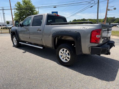 Used 2014 Chevrolet Silverado 2500 LT w/ Interior Plus Package AWD/4WD image 20