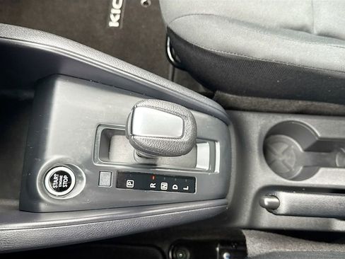 Used 2024 Nissan Kicks S image 17