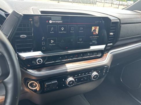 Used 2025 GMC Sierra 1500 SLT RWD image 31