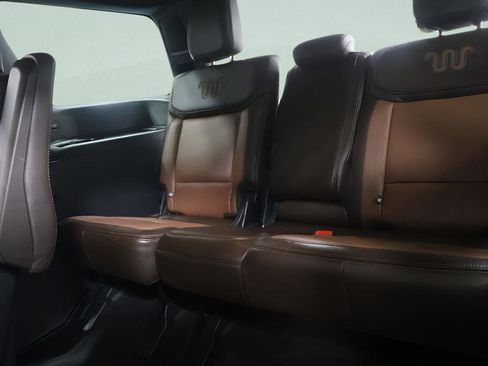 Used 2025 Ford Expedition King Ranch AWD/4WD image 28
