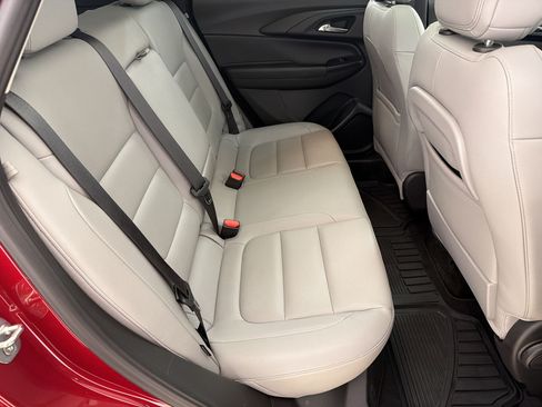 Used 2021 Chevrolet TrailBlazer LT w/ Sun and Liftgate Package FWD image 29