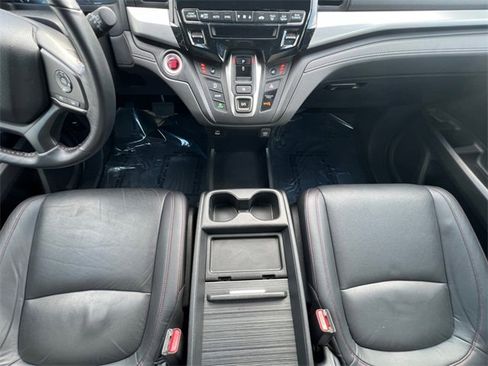 Certified 2024 Honda Odyssey Sport image 11