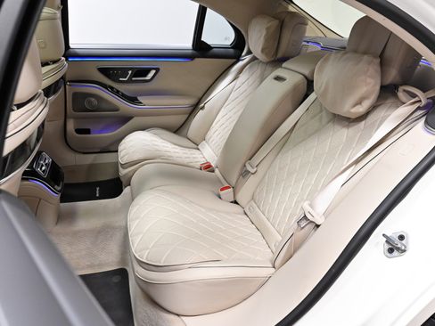 Used 2023 Mercedes-Benz S 580 4MATIC Sedan w/ AMG Line image 26