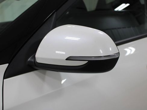 Used 2025 Kia Seltos S image 14