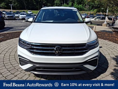 Certified 2022 Volkswagen Tiguan SE AWD/4WD image 2
