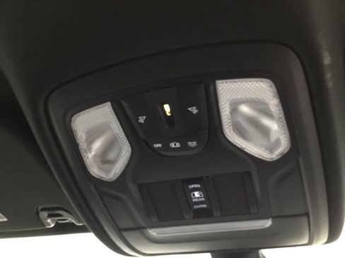 Used 2021 RAM 1500 Big Horn AWD/4WD image 32