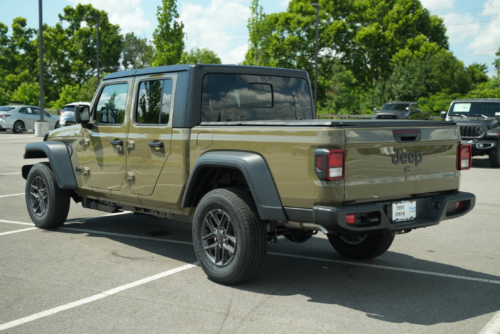 New 2026 Jeep Gladiator Sport w/ Dual Top Group AWD/4WD image 5