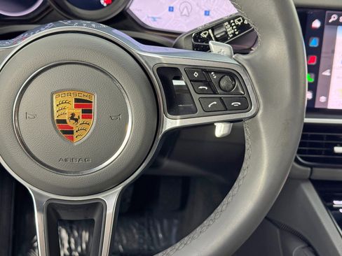 Used 2022 Porsche Cayenne Platinum Edition image 24