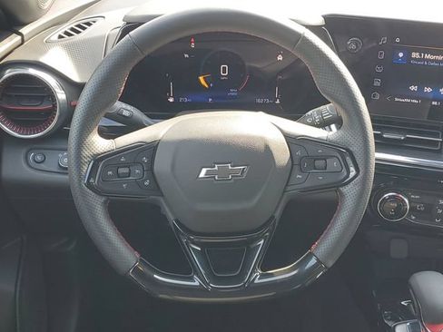 Certified 2025 Chevrolet Trax RS w/ Driver Confidence Package FWD image 12