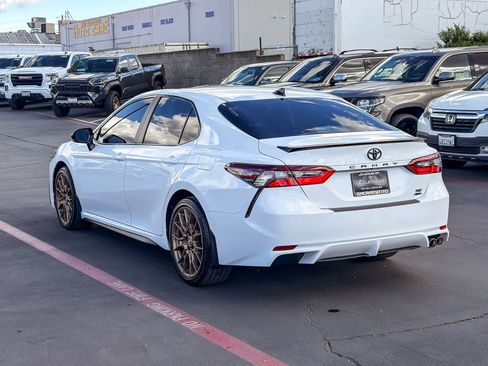 Used 2024 Toyota Camry SE w/ Convenience Package image 2