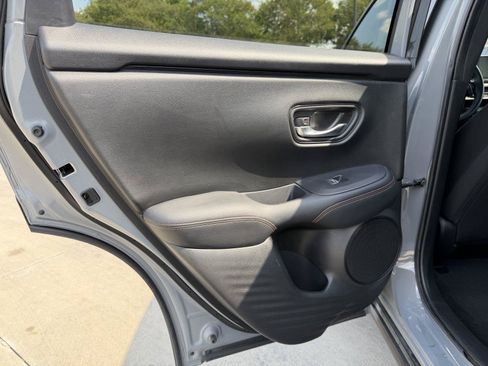 Used 2024 Honda HR-V Sport image 17