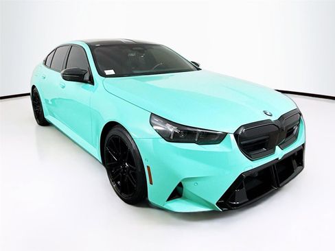 Used 2025 BMW M5 w/ Carbon Package image 6