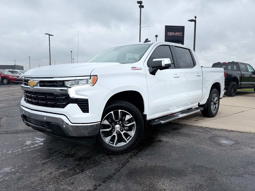 Used 2026 Chevrolet Silverado 1500 LT AWD/4WD image 4
