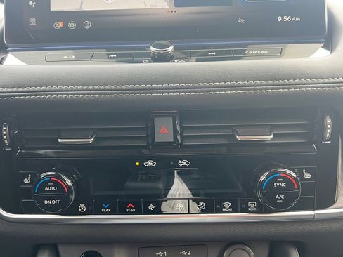 New 2026 Nissan Rogue Platinum w/ Tech Package image 4