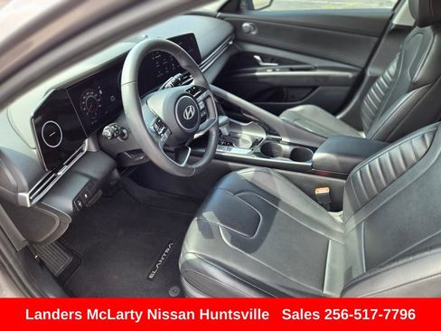 Used 2024 Hyundai Elantra Limited FWD image 17