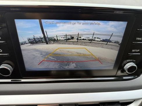 Used 2021 Kia K5 LXS image 12