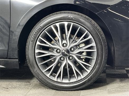 Certified 2024 Kia Forte GT-Line w/ GT-Line Premium Package image 10