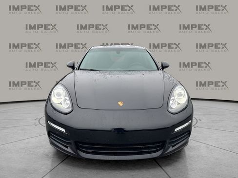 Used 2014 Porsche Panamera 4 image 8