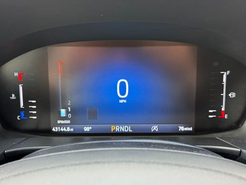 Used 2024 Ford Escape ST-Line w/ Tech Pack #1 FWD image 17
