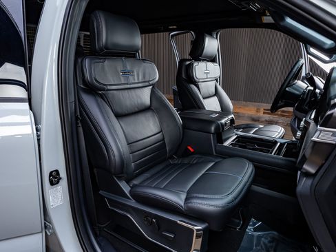 Used 2026 Ford F250 Platinum image 31