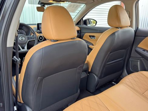 Used 2022 Nissan Sentra SV w/ SV Premium Package image 31