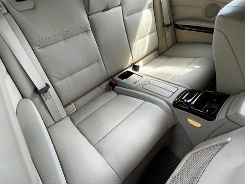 Used 2010 BMW 328i Convertible image 31