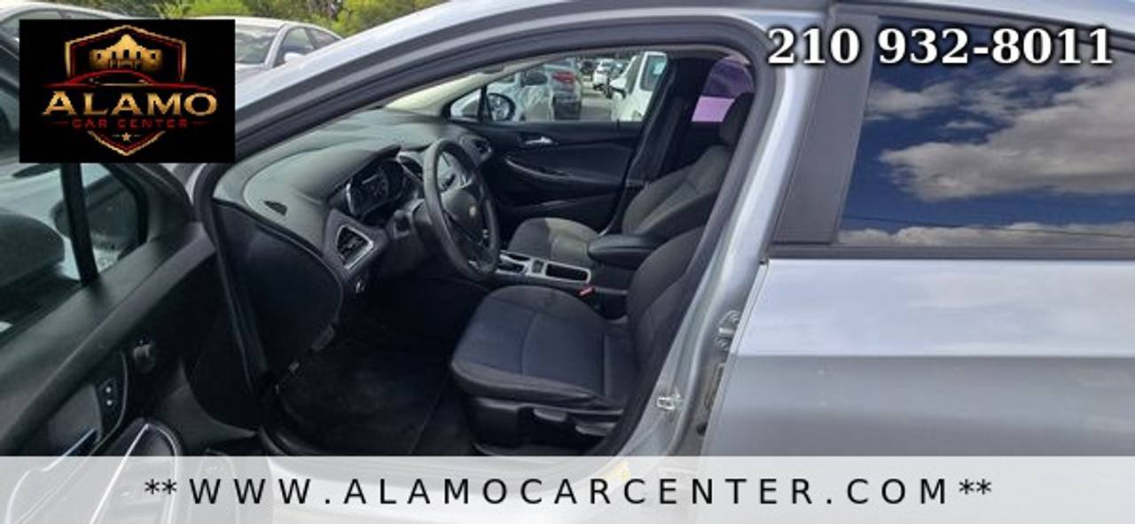 Used 2018 Chevrolet Cruze LS FWD image 27