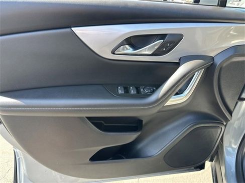 Certified 2025 Chevrolet Blazer LT image 21