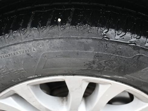 Used 2015 Toyota Sienna XLE image 7