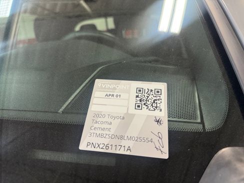 Certified 2020 Toyota Tacoma TRD Sport w/ Technology Package image 24