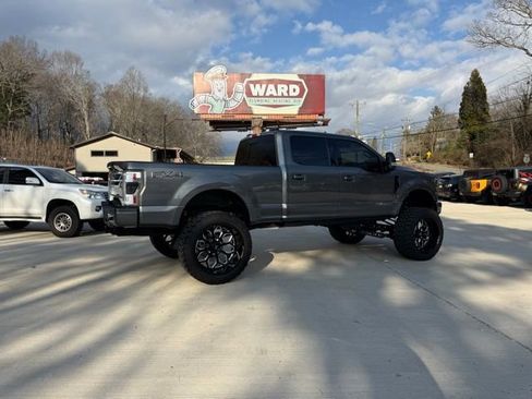 Used 2022 Ford F250 Lariat w/ Lariat Ultimate Package image 4