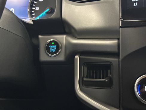 Used 2023 Ford Expedition XLT image 33