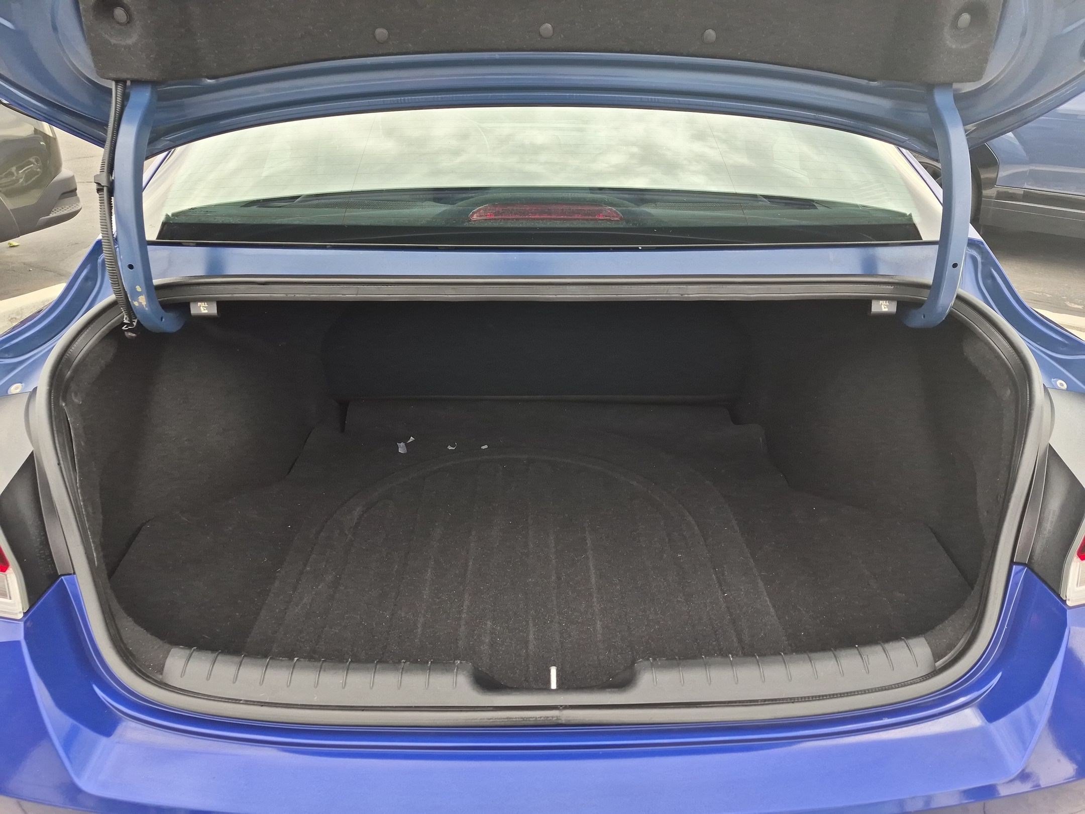 Used 2021 Hyundai Elantra SE FWD image 26